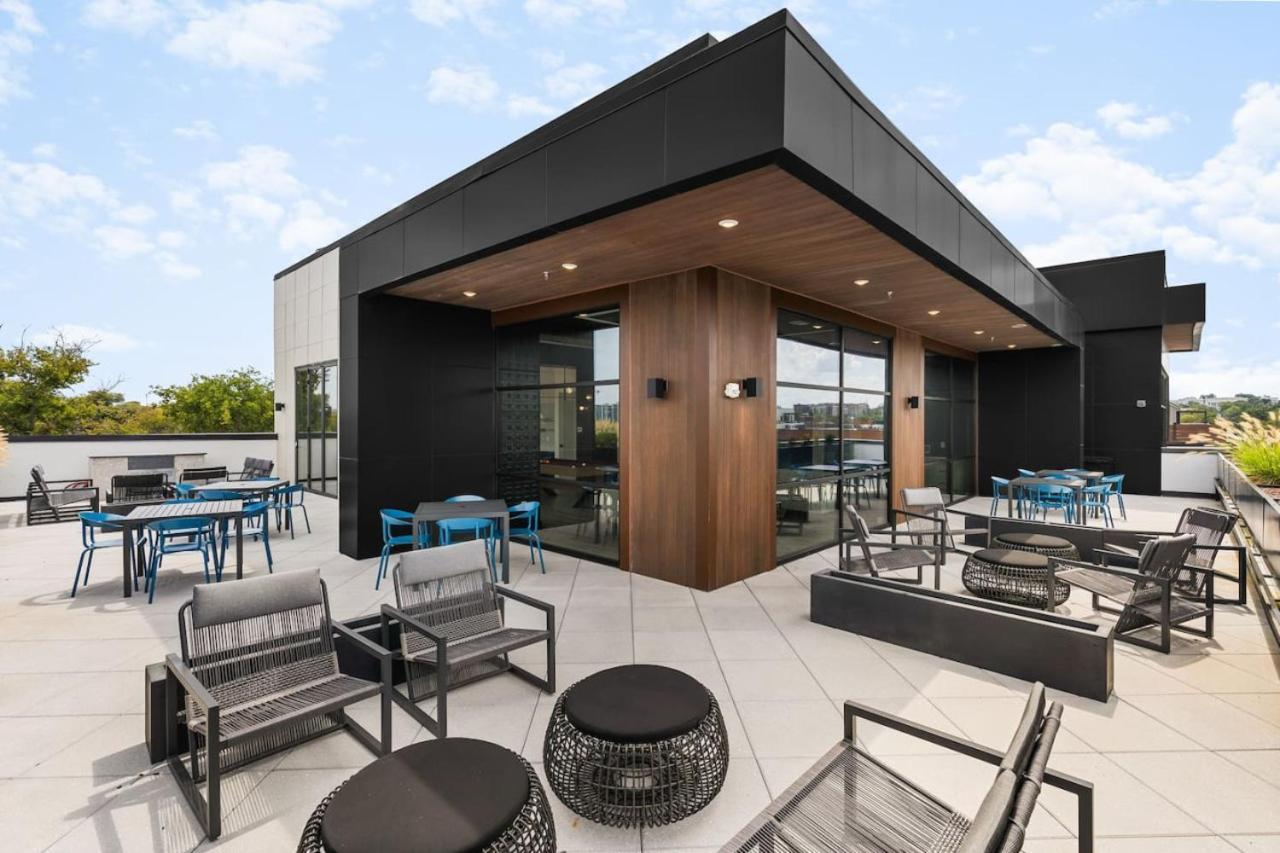 Apartment Chic Music Row Rooftop Deck With View Gym Office And