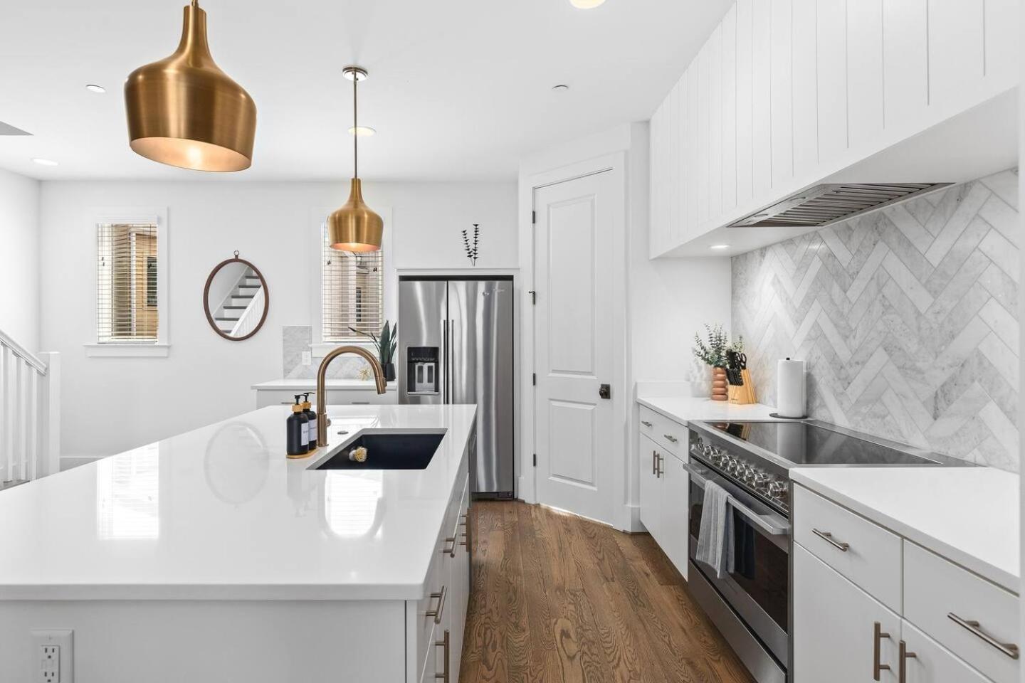 Holiday home Stunning With Garage And Patio Walk To Restaurants 12 South And Belmont Nashville