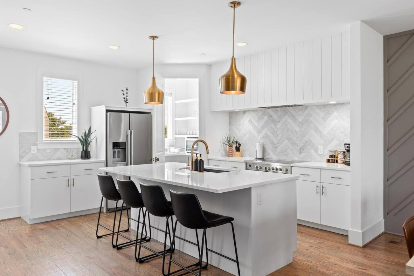 Stunning With Garage And Patio Walk To Restaurants 12 South And Belmont Nashville