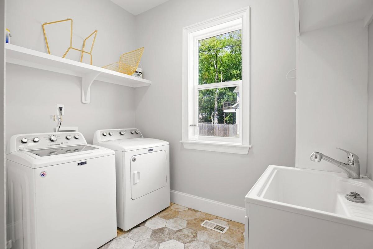 Holiday home 5 Mins To Downtown - Big Luxury House - 7 Beds Nashville