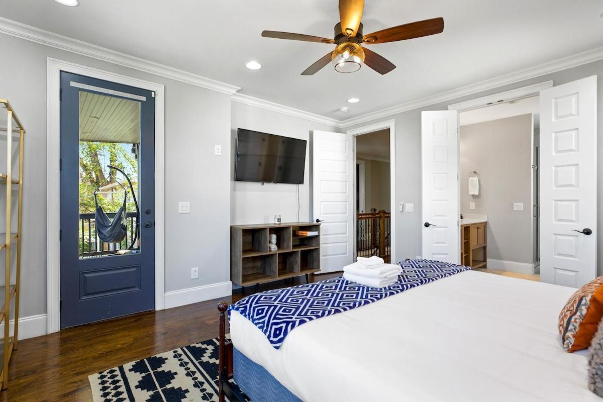 Holiday home 5 Mins To Downtown - Big Luxury House - 7 Beds Nashville