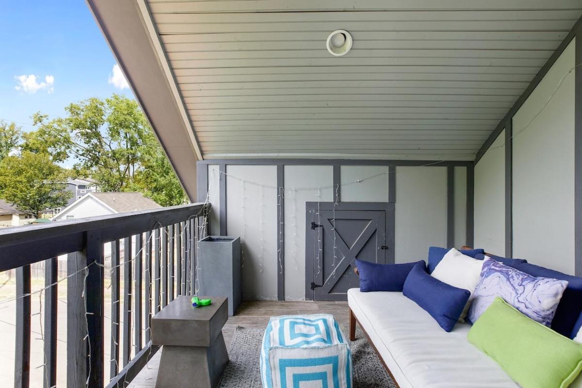 Holiday home 5 Mins To Downtown - Big Luxury House - 7 Beds