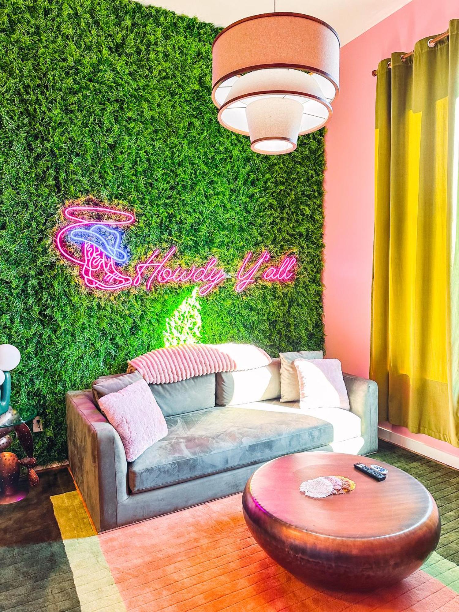 Chic - Minutes To Broadway & Bars Holiday home *