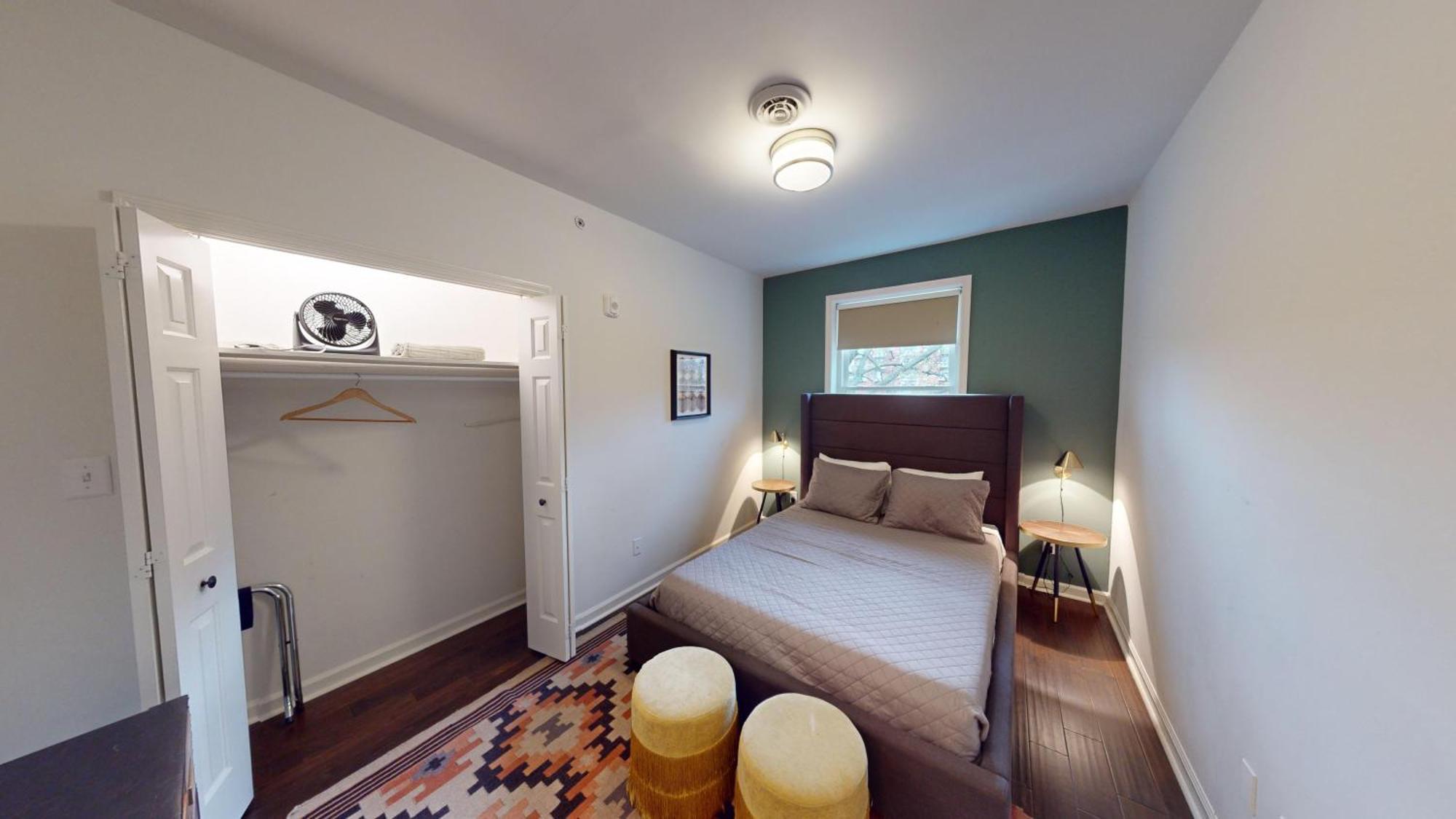 Apartment West End Getaway