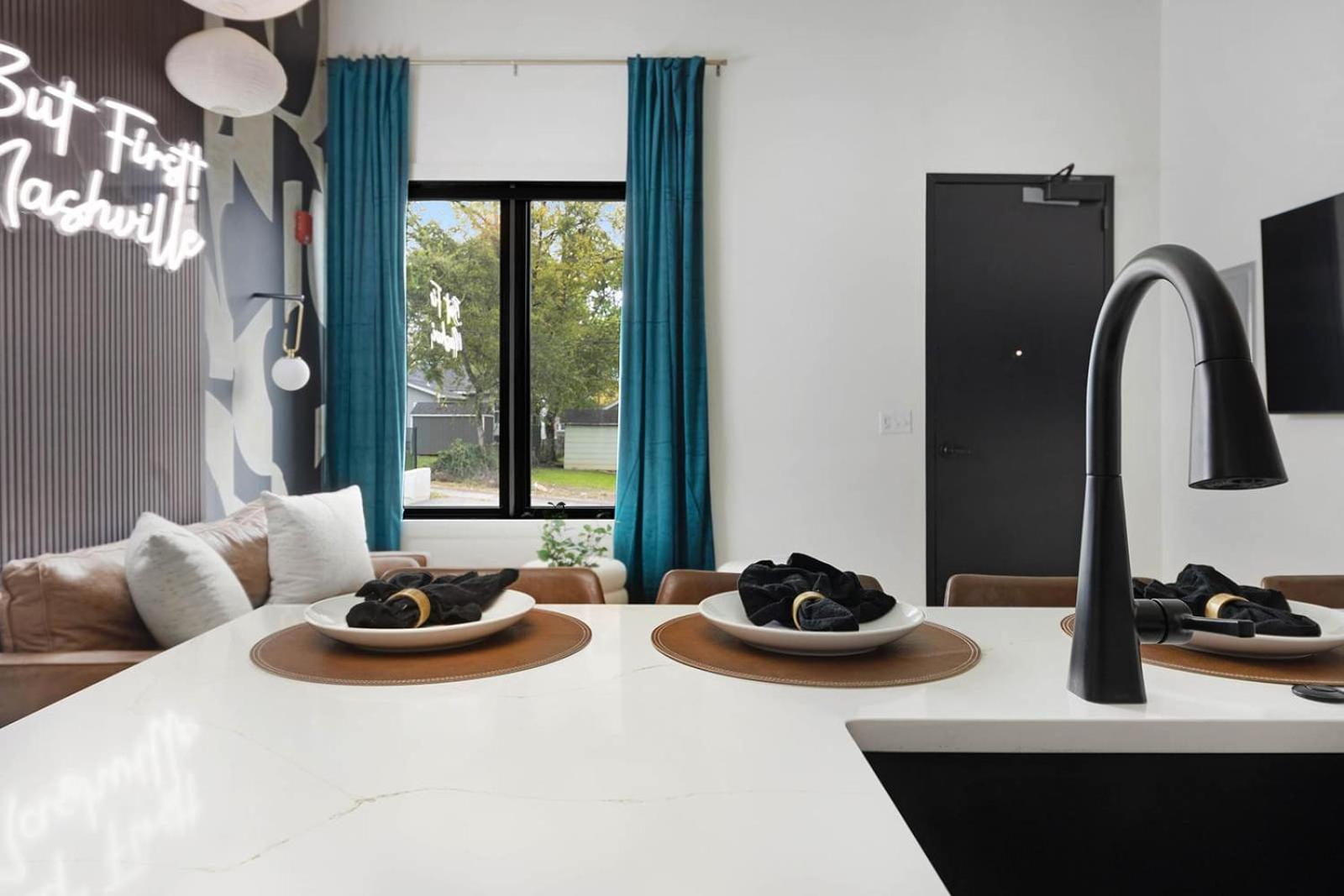 Kays Hideaway - Brand New & Beautifully Designed