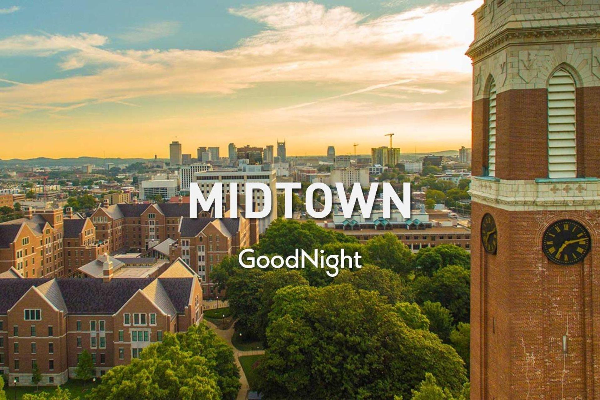 Holiday home Melodic Skyline - Rooftop Views - 5 Mins To Broadway *