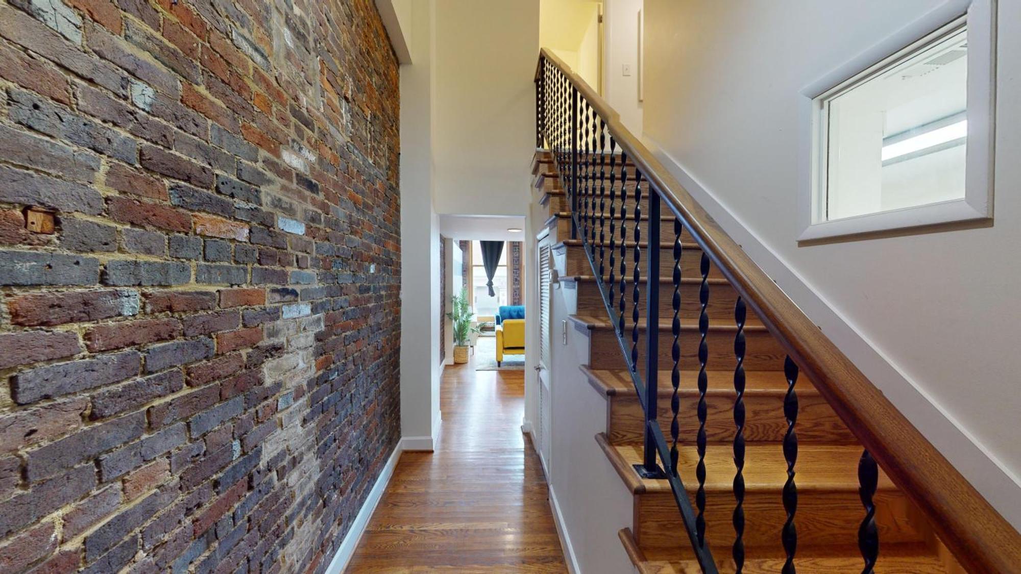 The Lofts At 107 Aparthotel *