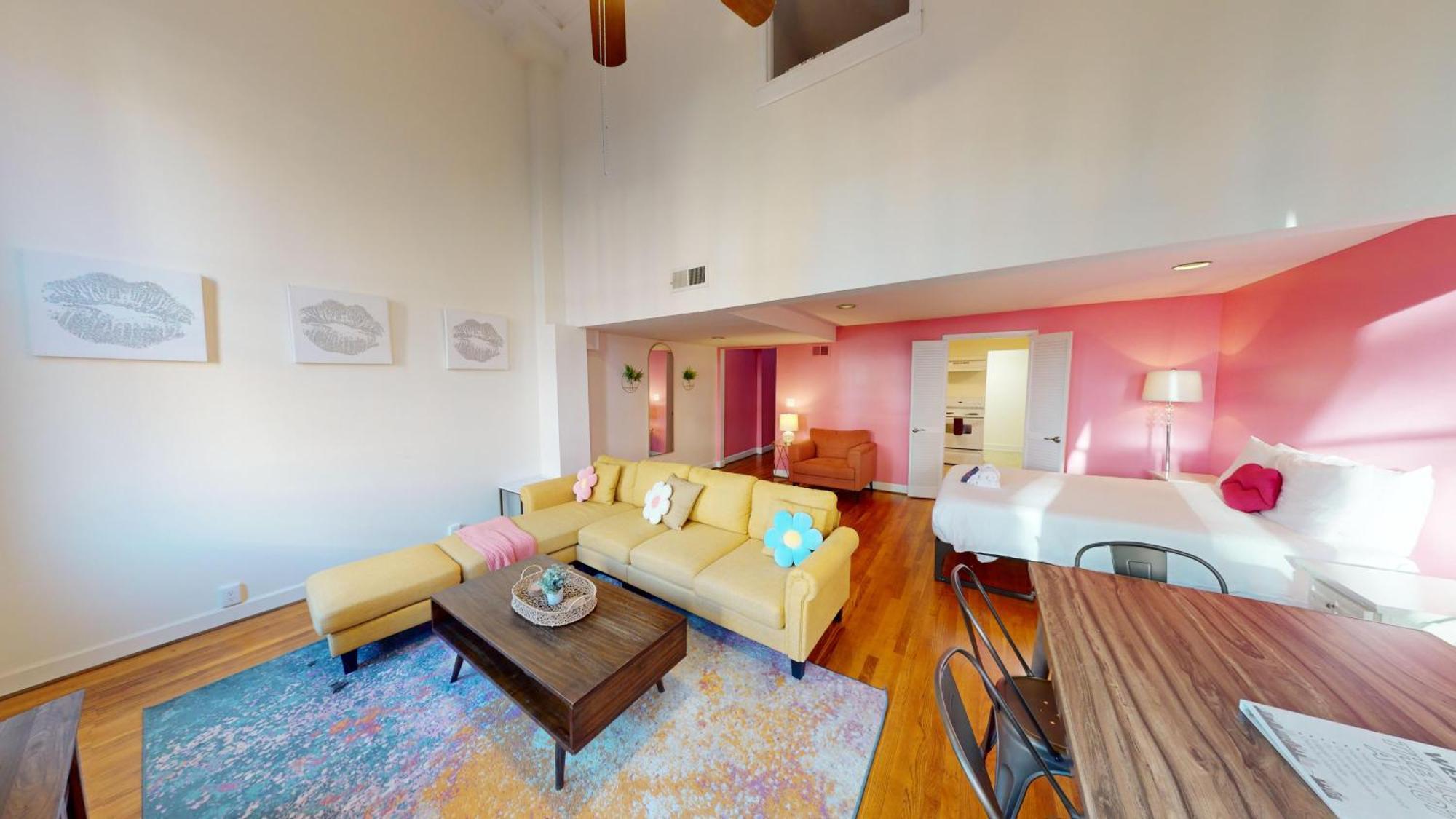 Aparthotel The Lofts At 107 *