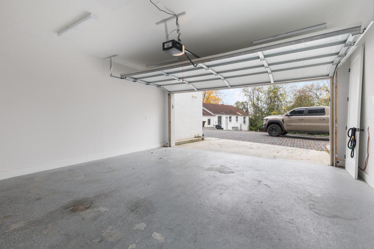 Walk To Geodis Stadium And Restaurants - Rooftop, Garage * Nashville