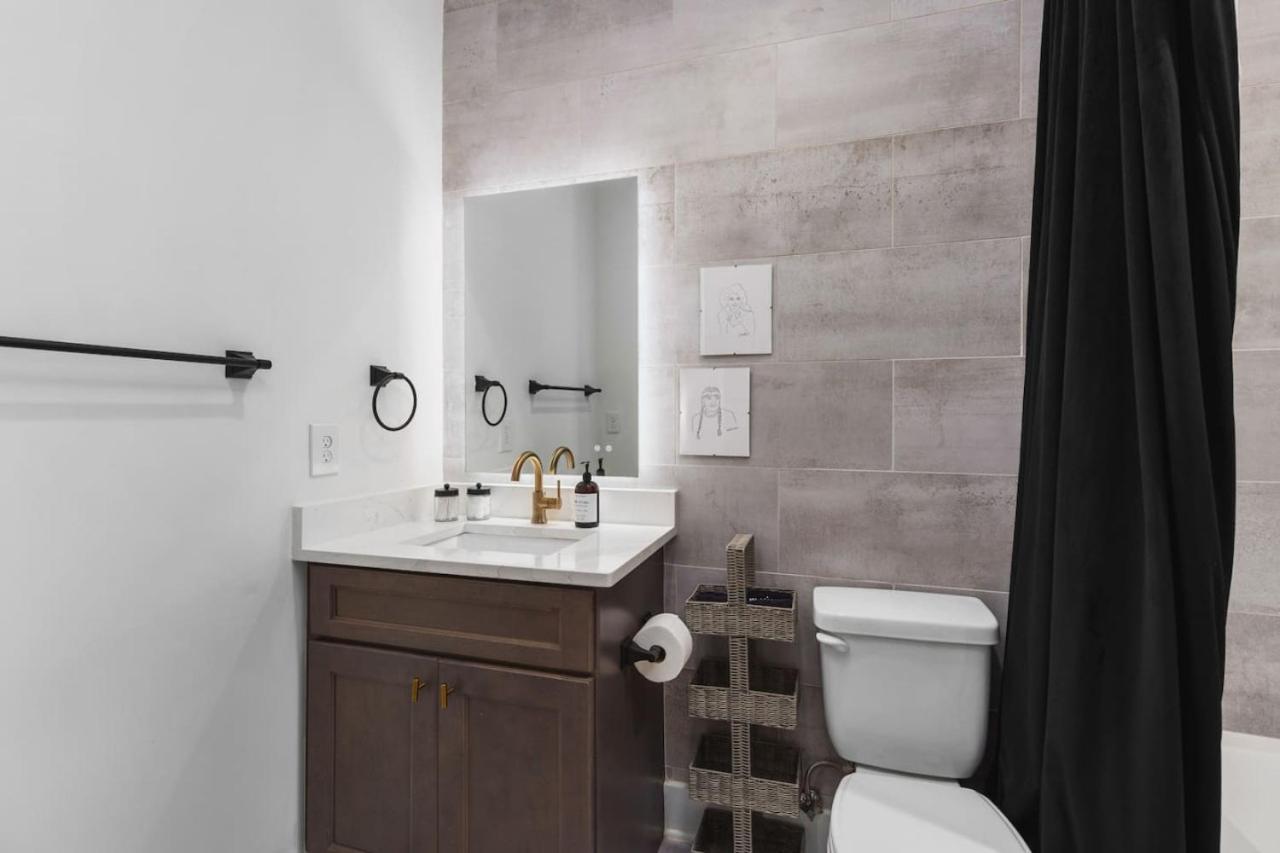 Walk To Geodis Stadium And Restaurants - Rooftop, Garage Holiday home Nashville