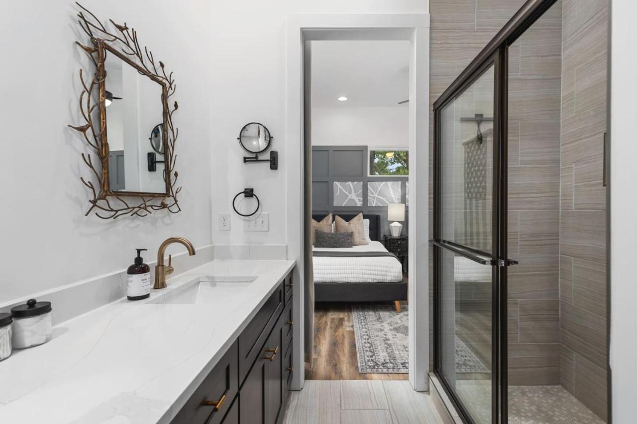 Walk To Geodis Stadium And Restaurants - Rooftop, Garage * Nashville