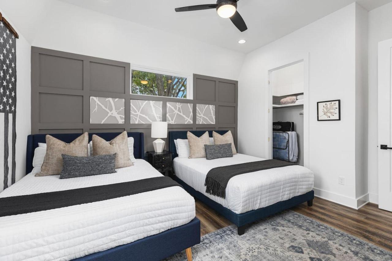 Walk To Geodis Stadium And Restaurants - Rooftop, Garage Holiday home Nashville