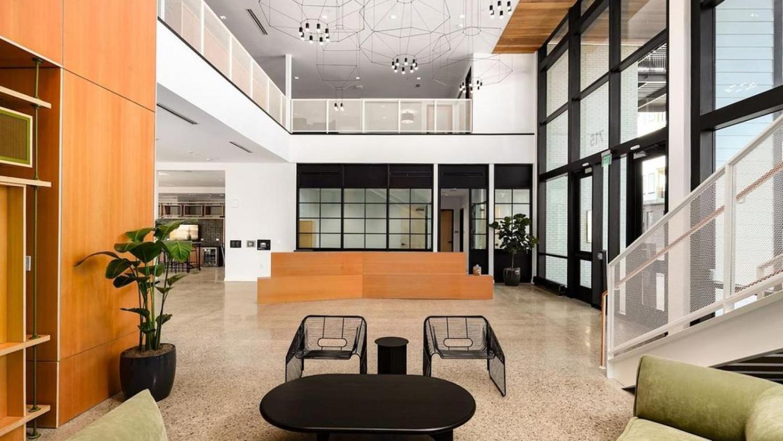 Apartment Landing At Standard Assembly - In South *