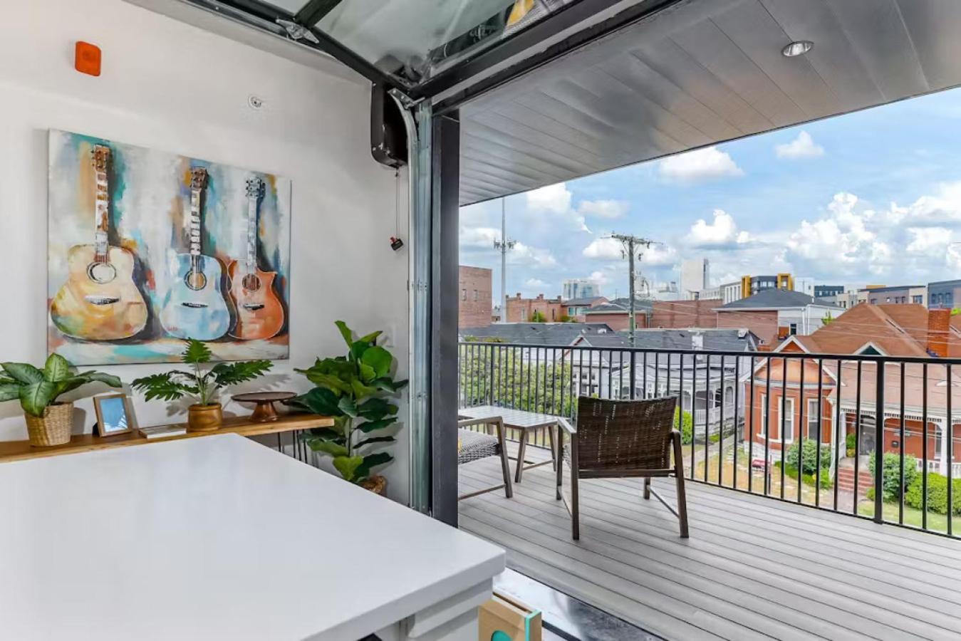 Apartment Oasis At The Muse Modern 2br With Balcony Rooftop Views Nashville