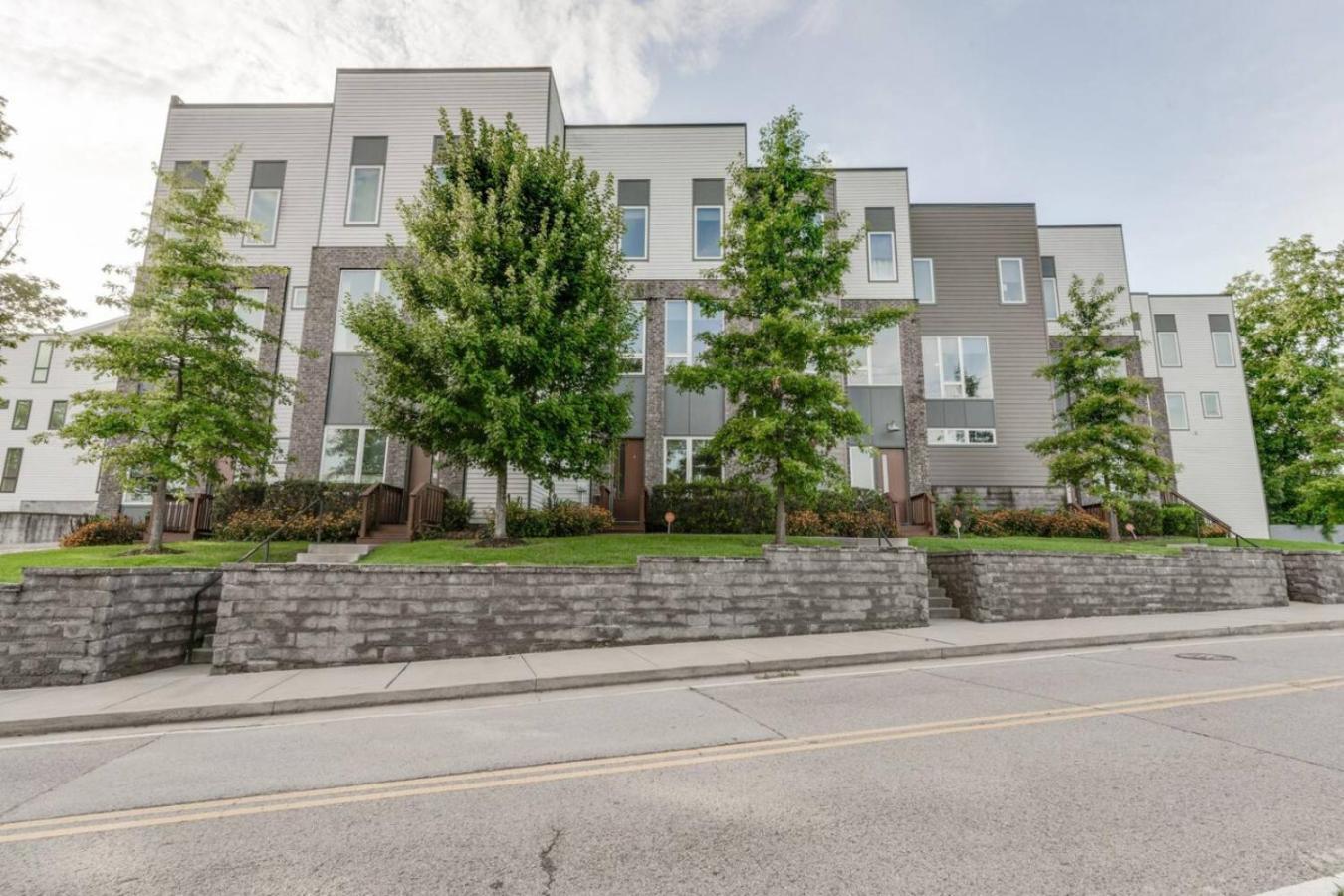 Elegant Townhouse Near Broadway Holiday home Nashville