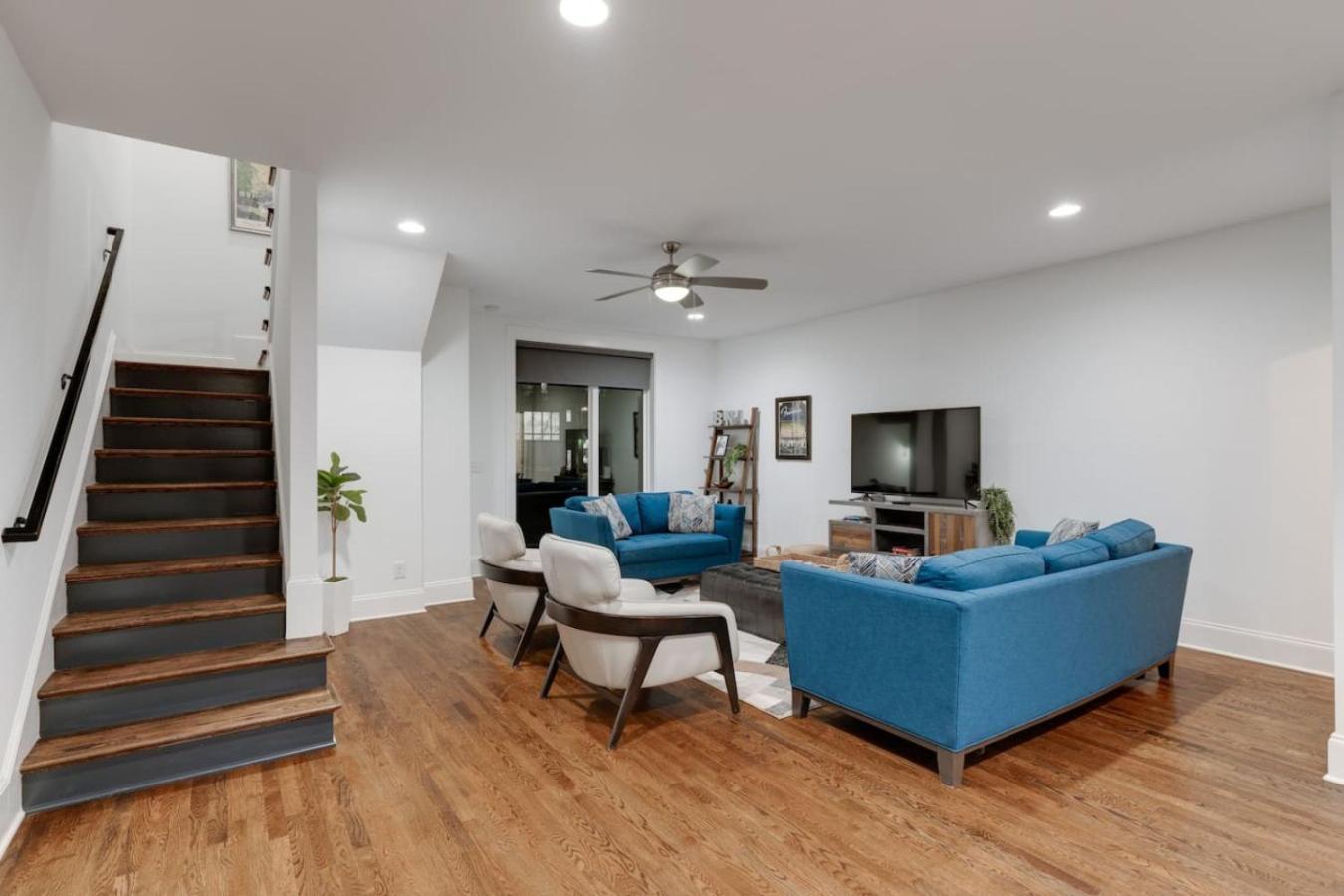 Elegant Townhouse Near Broadway * Nashville