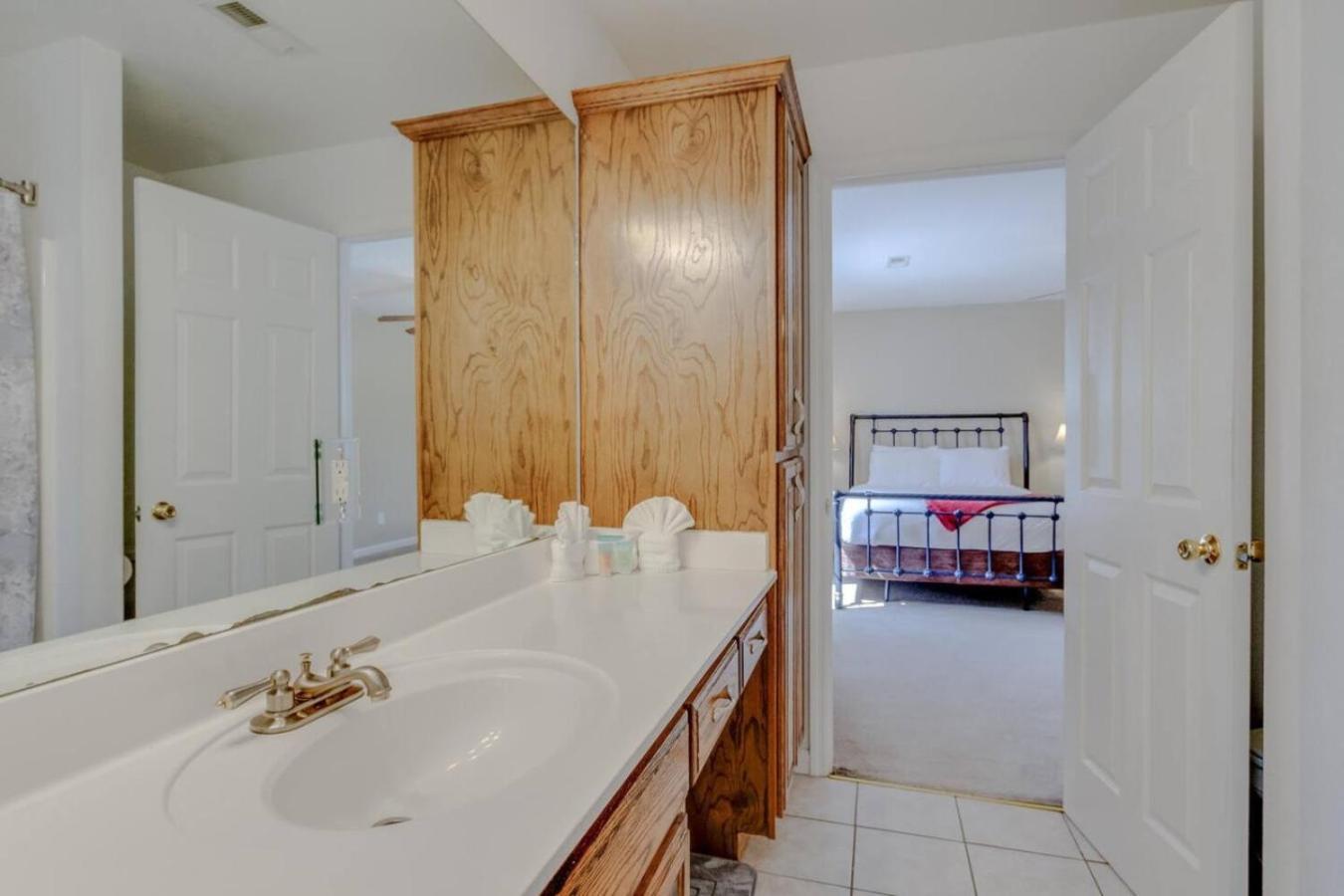 Belle Meade 30 Day With Private Backyard *