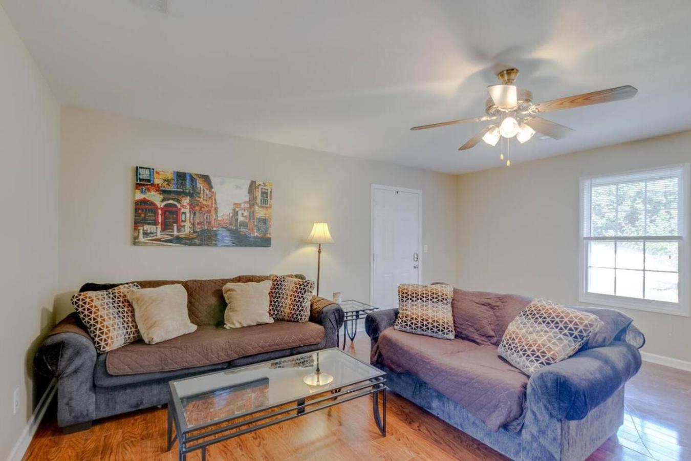 Belle Meade 30 Day With Private Backyard Holiday home *