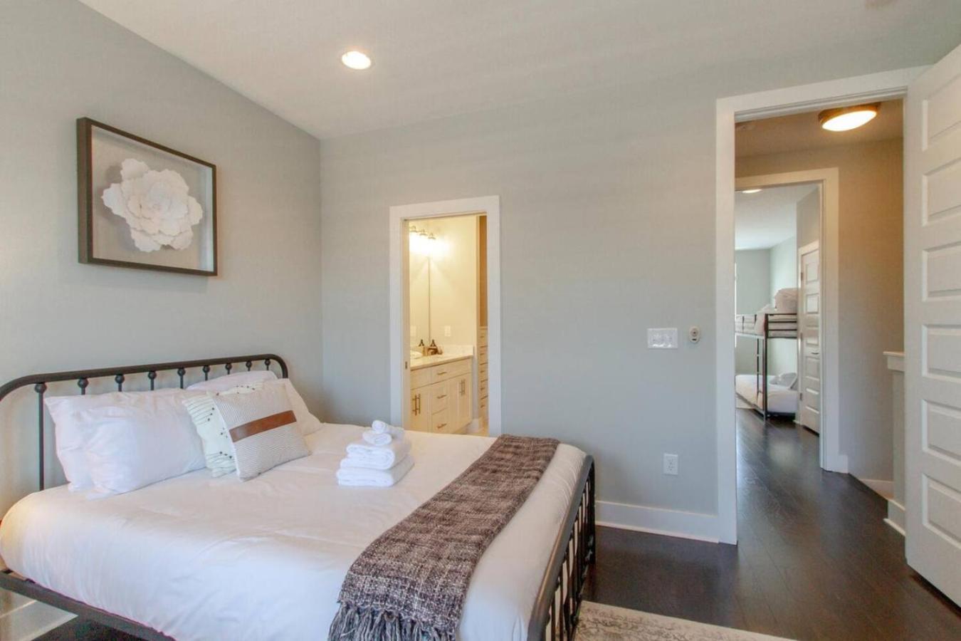 Chic Private Rooftop Minutes To Downtown Nashville