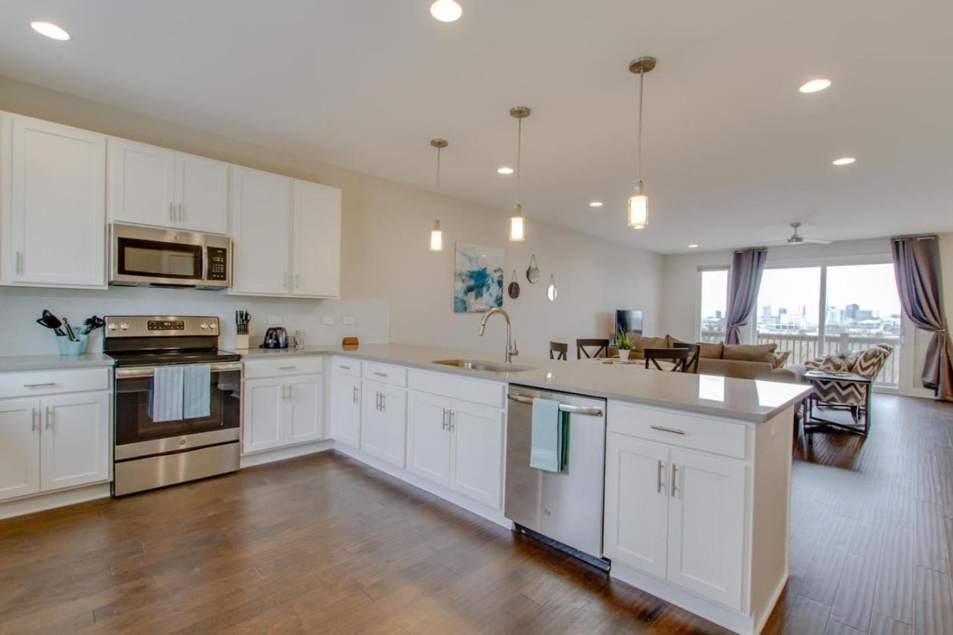 Overlook Luxury Amenities Minutes To Downtown