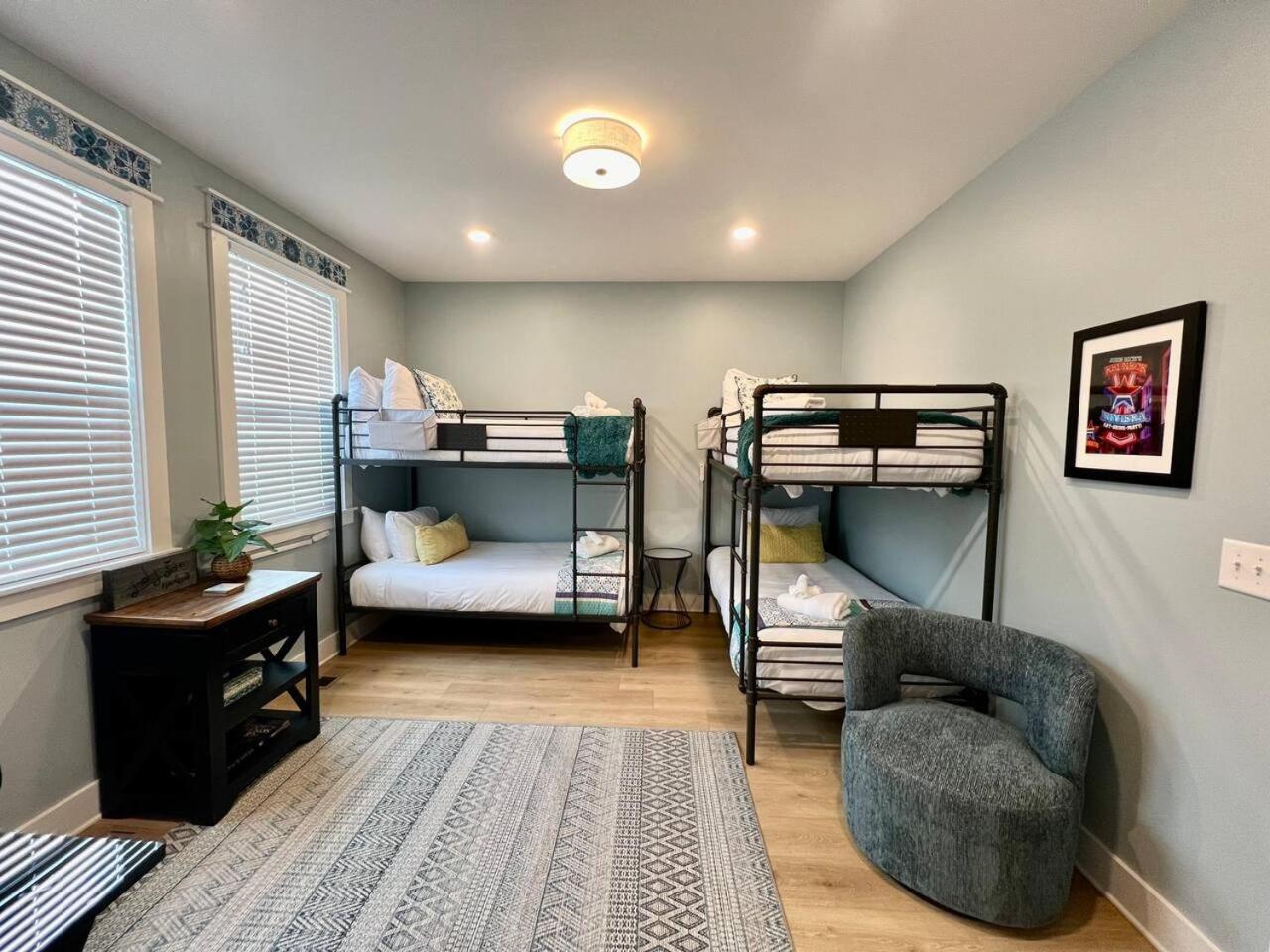 Modern Downtown Brand New Great Location * Nashville