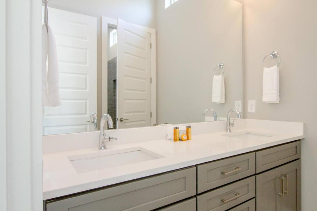 Spacious Gulch Retreat Super Skyline Views *