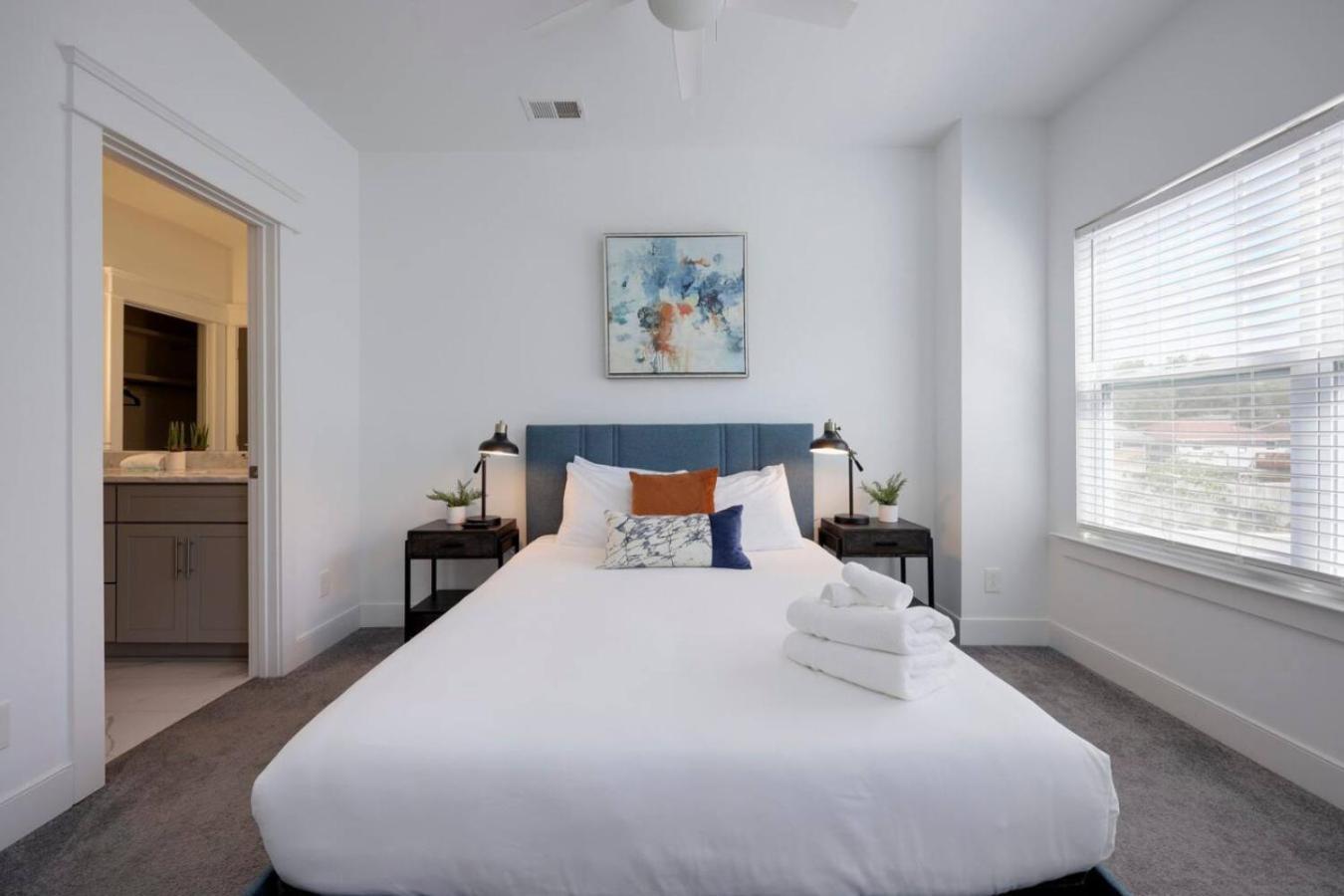 Holiday home Music Townhome Great For Groups