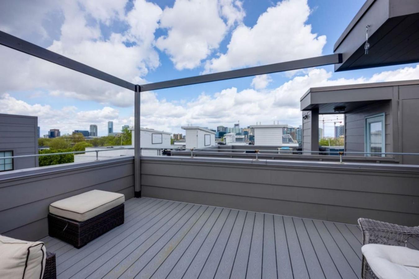 The Archer Three Bedroom Three And A Half Bath Music Row And Gulch Luxury Holiday home *