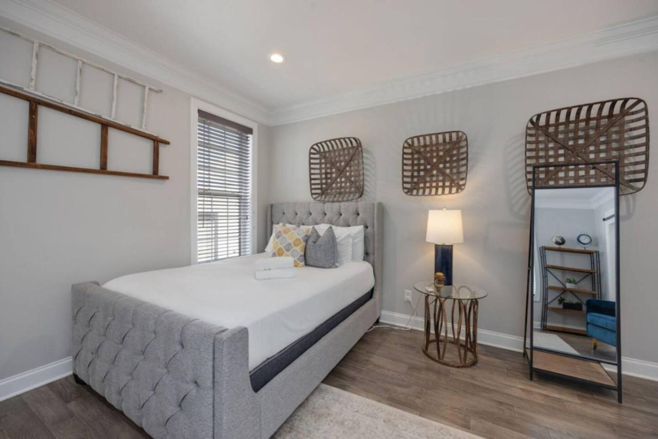 The Archer Three Bedroom Three And A Half Bath Music Row And Gulch Luxury Holiday home