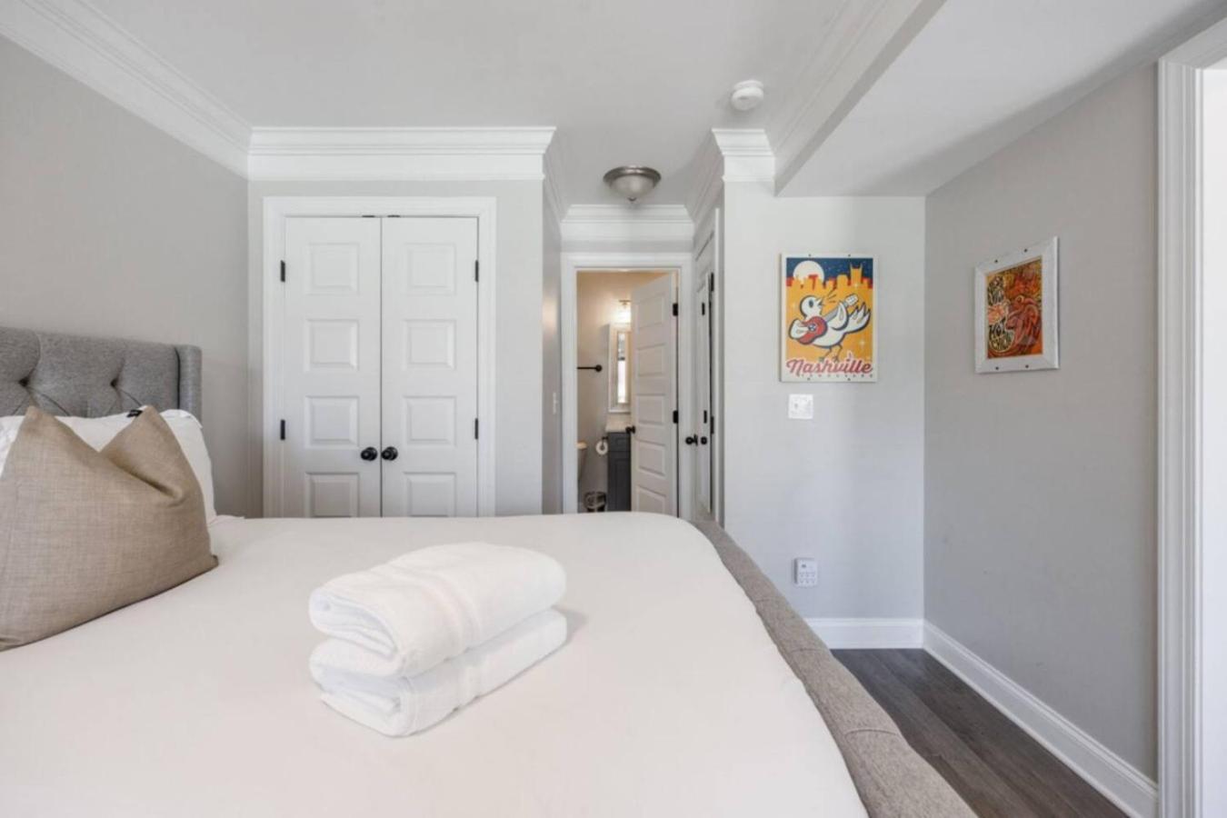 Holiday home The Archer Three Bedroom Three And A Half Bath Music Row And Gulch Luxury Nashville