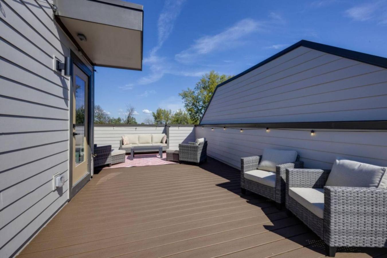 Hey Gorgeous Townhome 4 Bedrooms 4.5 Bathrooms Holiday home Nashville