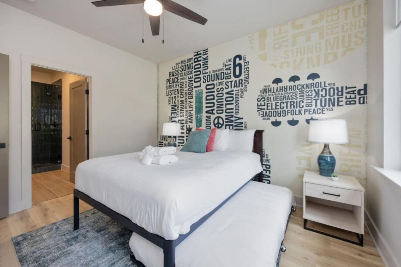 Hey Gorgeous Townhome 4 Bedrooms 4.5 Bathrooms * Nashville