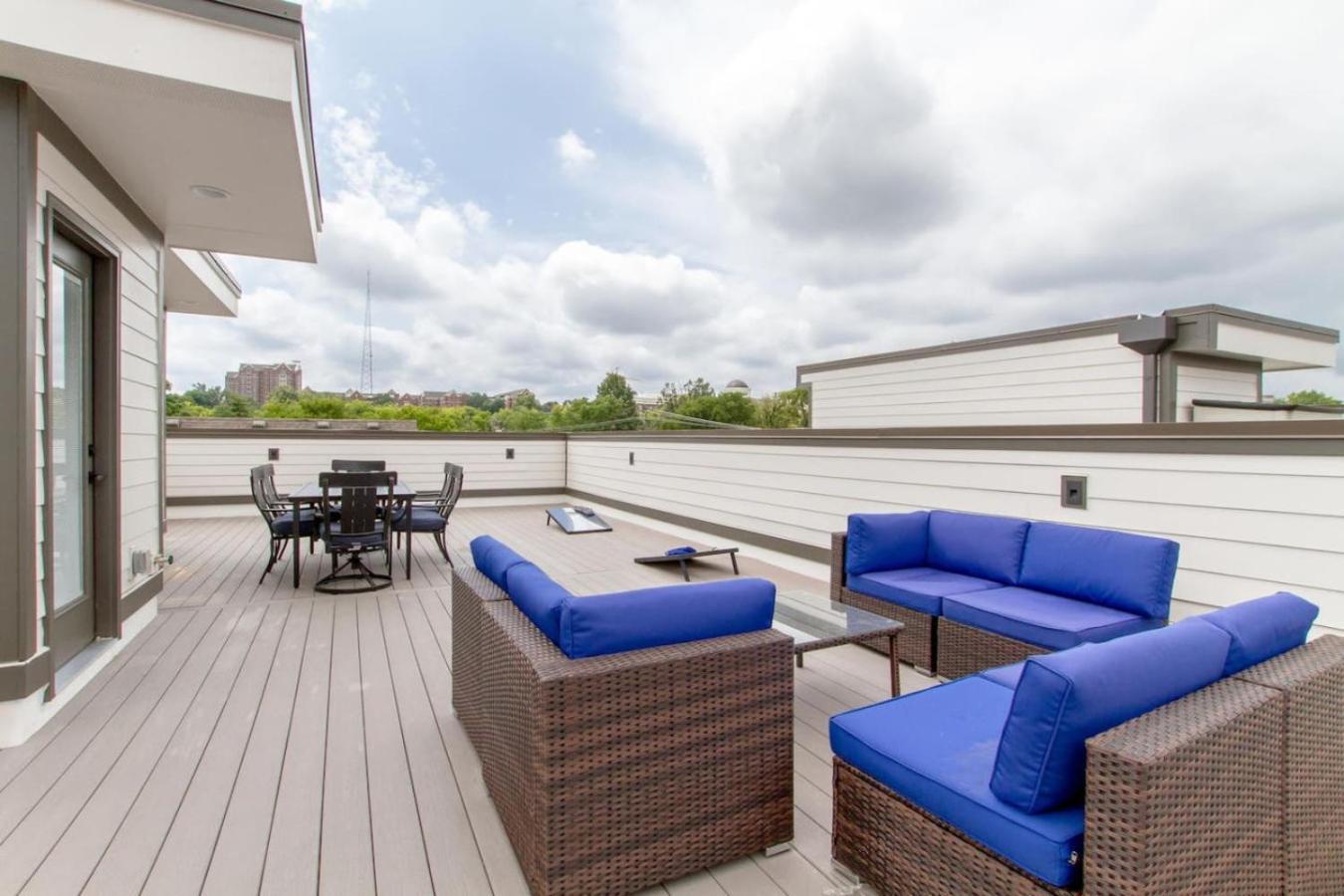 Dual Homes Gulch Superstars Epic Rooftop Holiday home