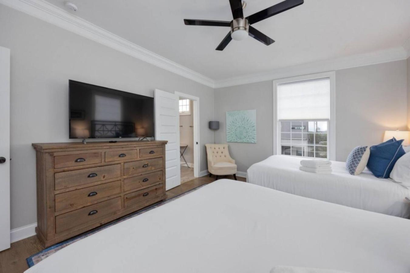 The Americana 4 Bedroom 3.5 Bath Luxury Nashville
