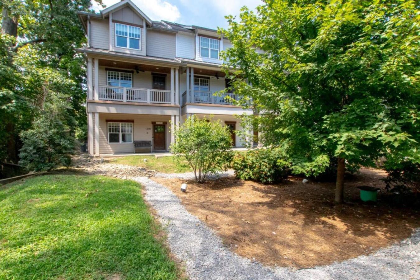 Bold Boho Beauty Three Bedroom Three And A Half Bath * Nashville