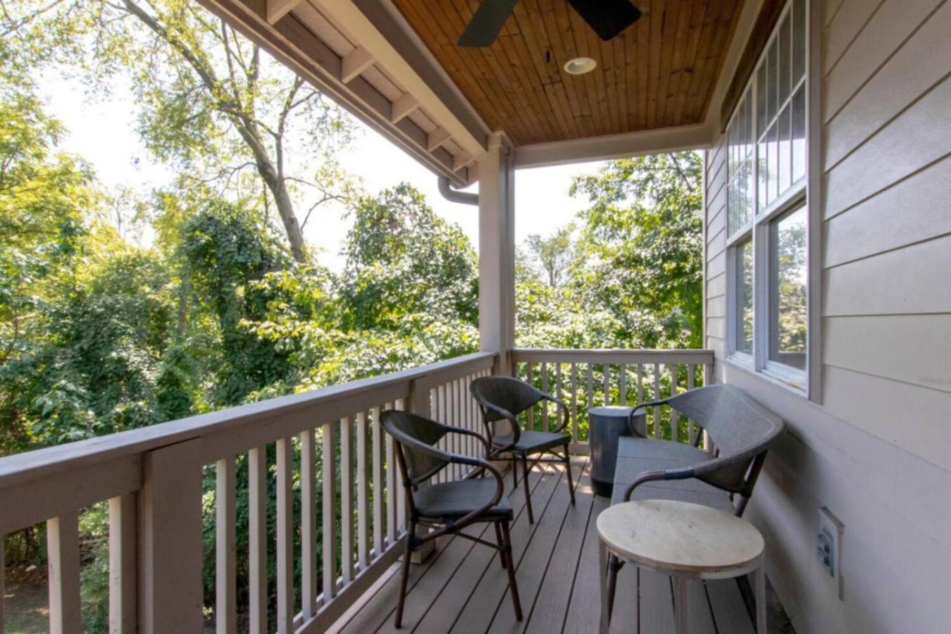 Bold Boho Beauty Three Bedroom Three And A Half Bath Holiday home