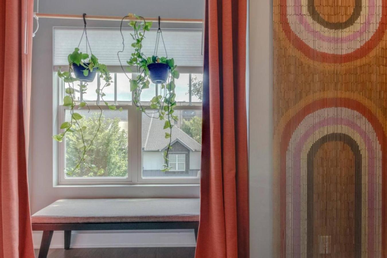 Bold Boho Beauty Three Bedroom Three And A Half Bath Holiday home Nashville