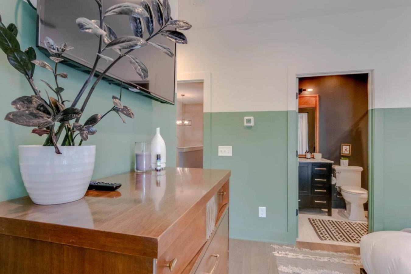 Holiday home Bold Boho Beauty Three Bedroom Three And A Half Bath Nashville