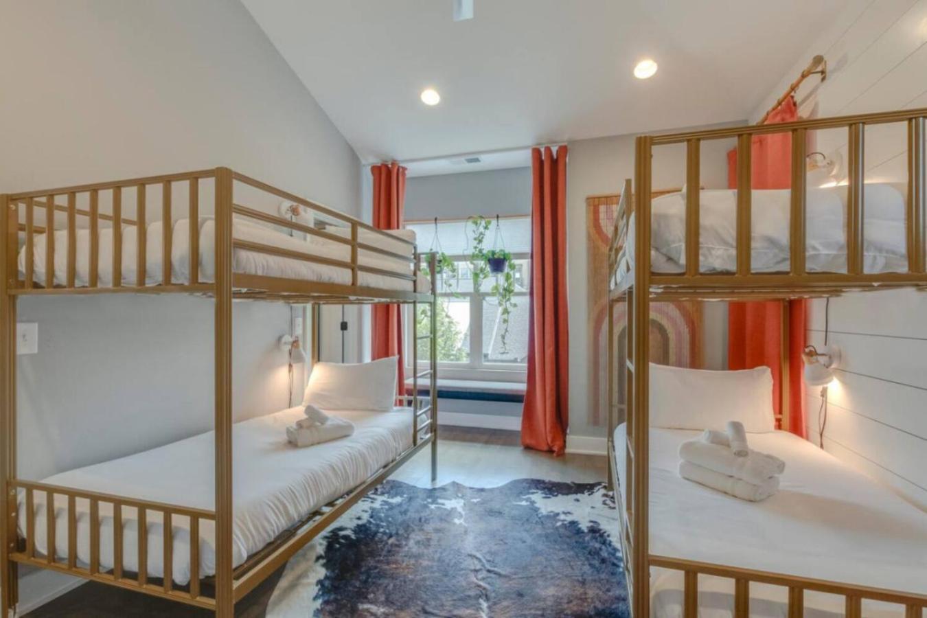 Bold Boho Beauty Three Bedroom Three And A Half Bath Holiday home *