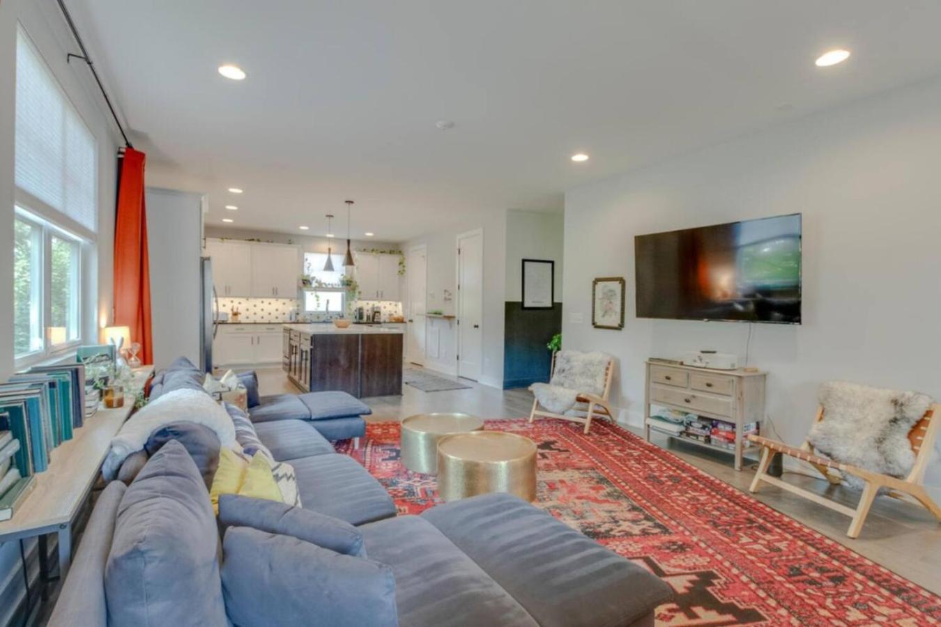 Bold Boho Beauty Three Bedroom Three And A Half Bath *
