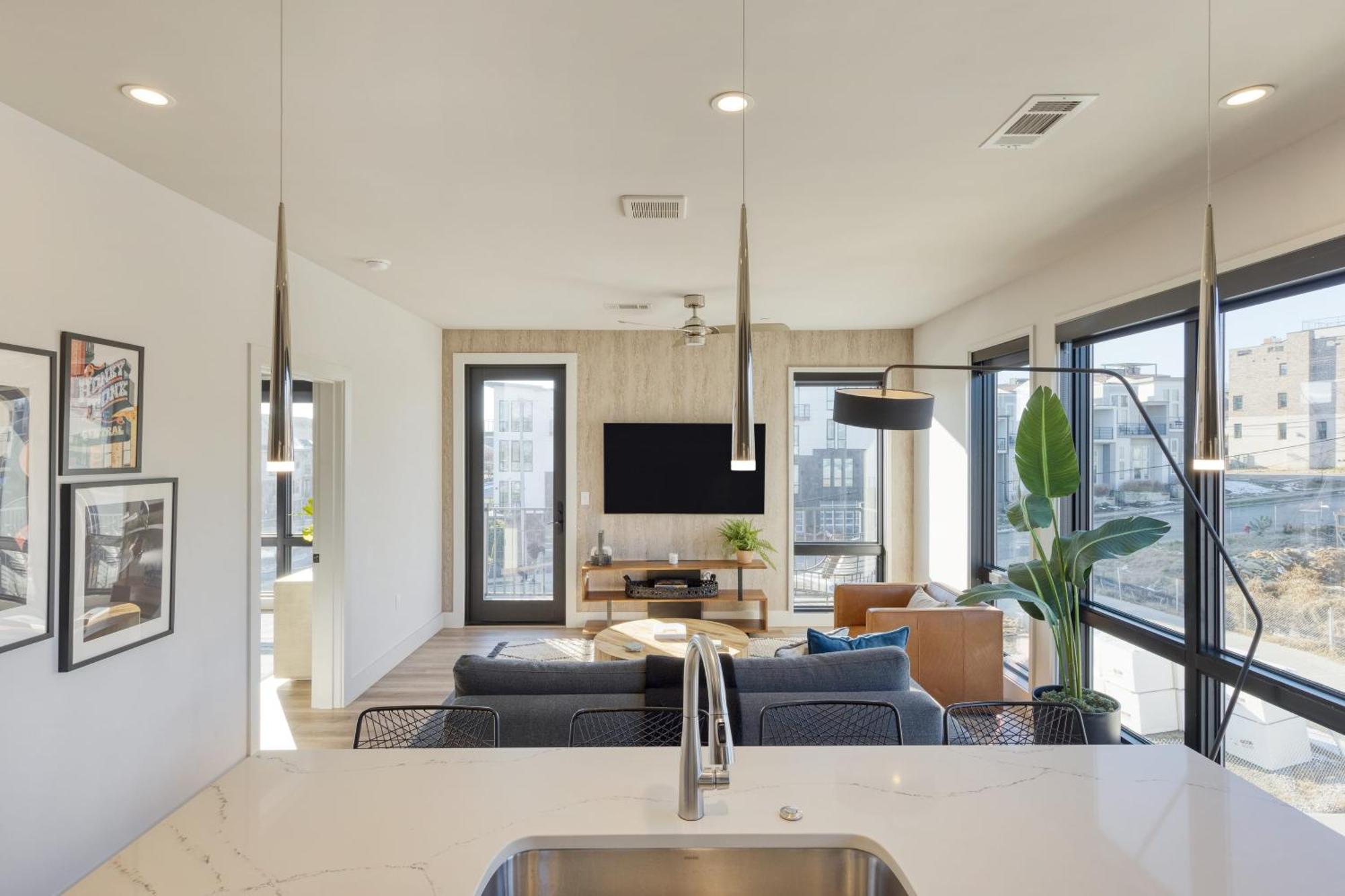 Honkey-tonk By Avantstay Newmodern 2bdr In Walkable Midtown W Gym Pool Holiday home Nashville