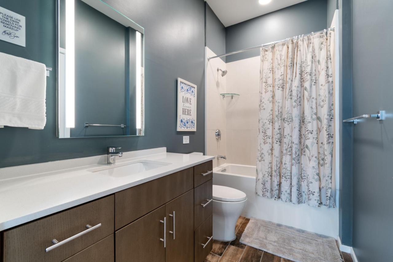 Illume New Modern Downtown Views With A Pool * Nashville