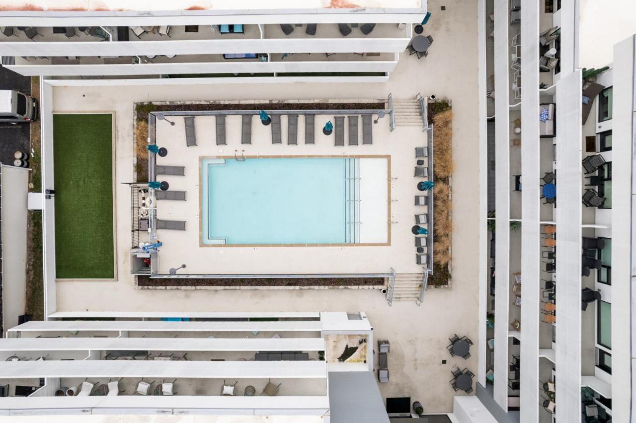 Illume New Modern Downtown Views With A Pool * Nashville