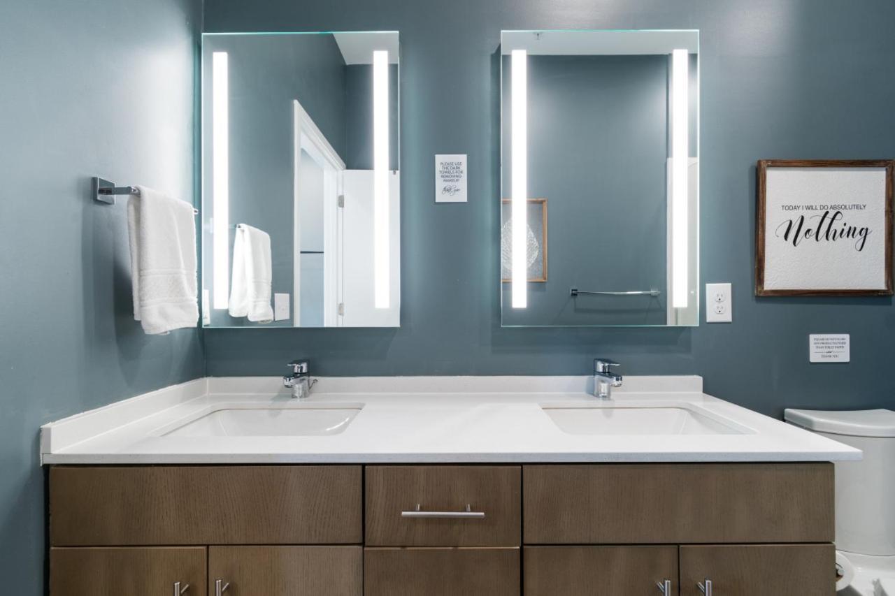 Illume New Modern Downtown Views With A Pool Holiday home Nashville