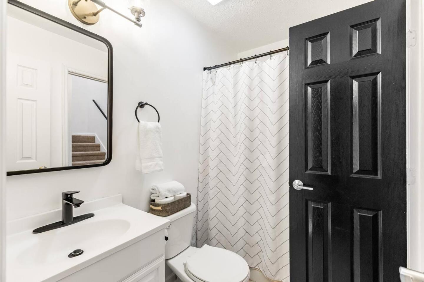Perfect Sleep 20 Downtown 10 Queen Beds Holiday home