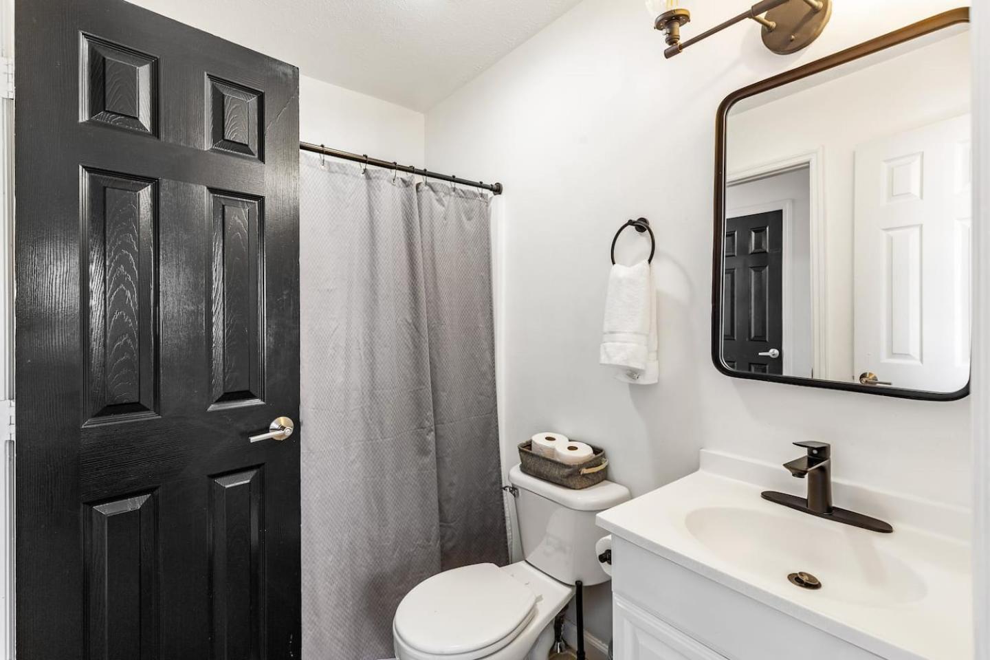 Perfect Sleep 20 Downtown 10 Queen Beds *