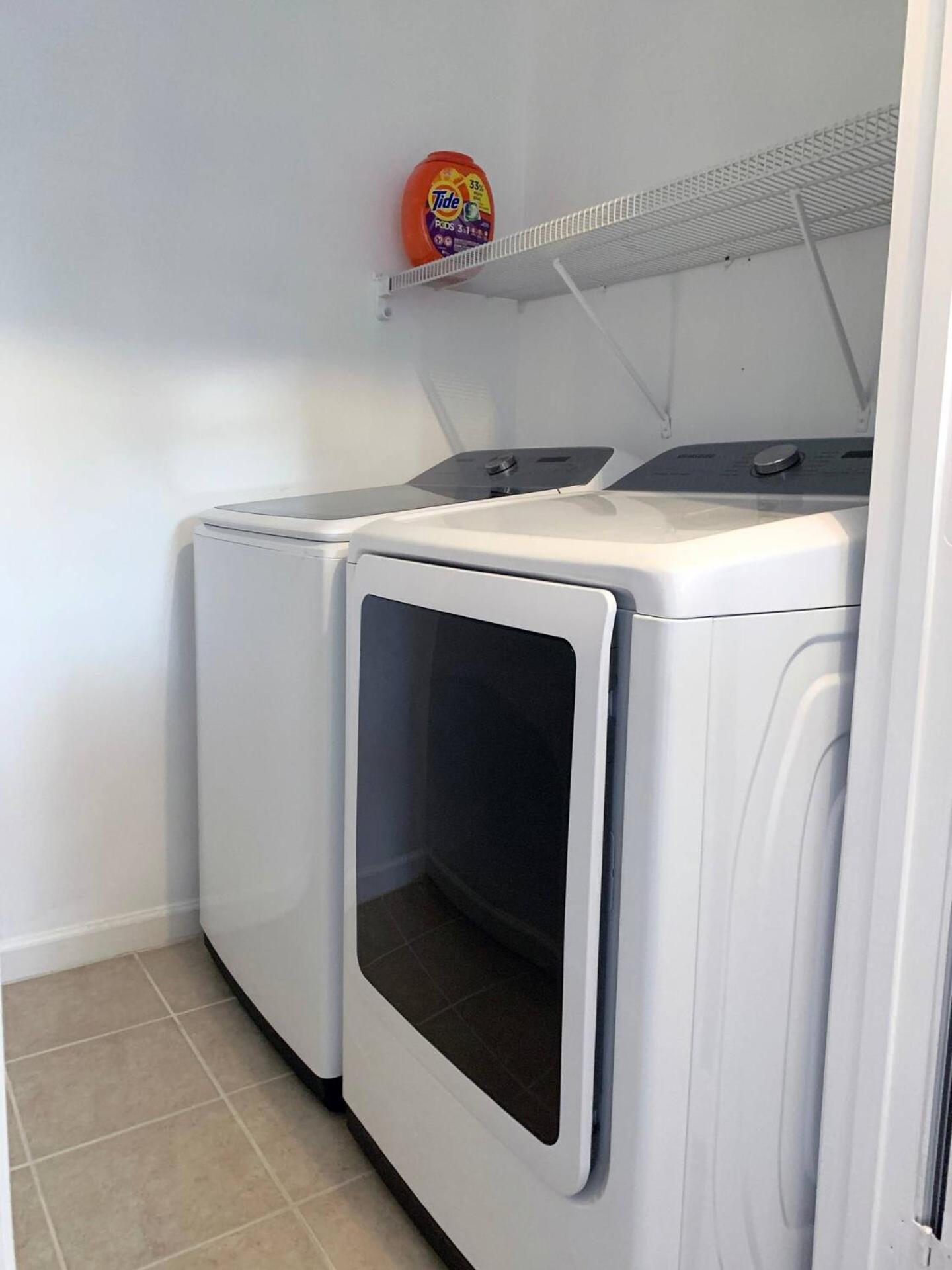 Perfect Sleep 20 Downtown 10 Queen Beds Holiday home *