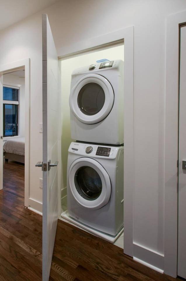 Luxury Steps From The Gulch *