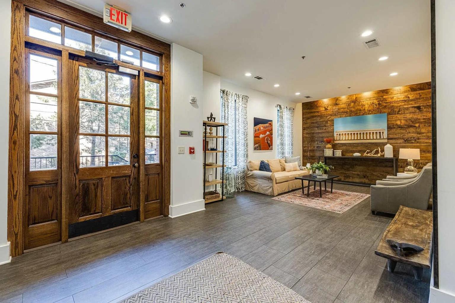 Modern King Bed Free Parking Downtown * Nashville
