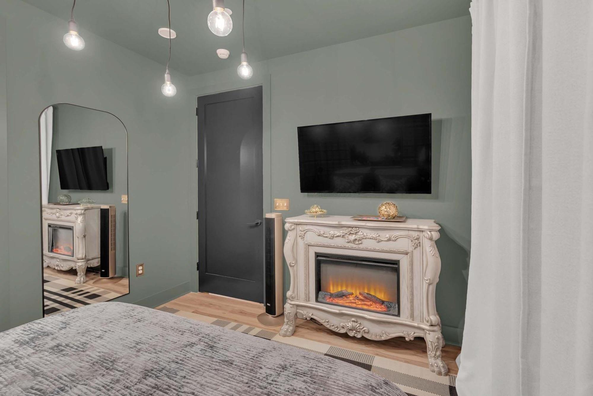 The Lounge Minutes From Downtown Apartment Nashville